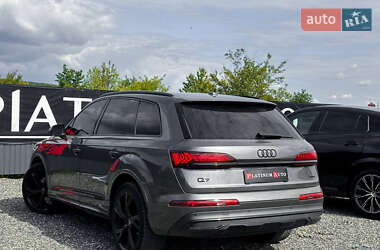 Внедорожник / Кроссовер Audi Q7 2020 в 