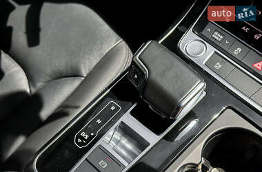 Внедорожник / Кроссовер Audi Q7 2020 в 