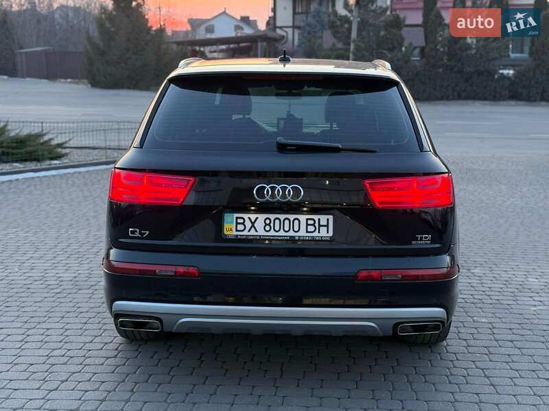 Внедорожник / Кроссовер Audi Q7 2017 в Хмельницком
