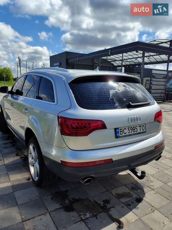 Внедорожник / Кроссовер Audi Q7 2010 в Самборе