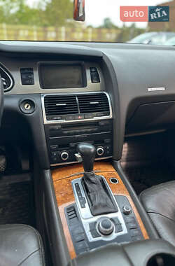 Внедорожник / Кроссовер Audi Q7 2007 в 