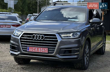 Внедорожник / Кроссовер Audi Q7 2017 в 