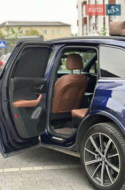 Внедорожник / Кроссовер Audi Q7 2021 в 
