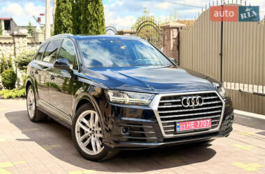 Внедорожник / Кроссовер Audi Q7 2018 в 