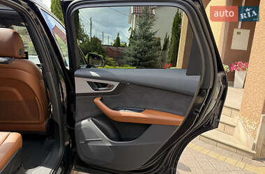 Внедорожник / Кроссовер Audi Q7 2018 в 