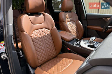 Внедорожник / Кроссовер Audi Q7 2018 в 