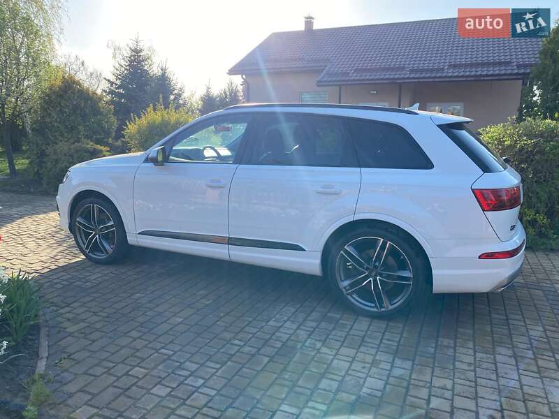 Внедорожник / Кроссовер Audi Q7 2016 в Днепре