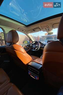 Внедорожник / Кроссовер Audi Q7 2016 в 