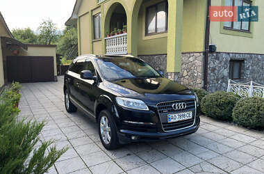 Внедорожник / Кроссовер Audi Q7 2007 в Тячеве