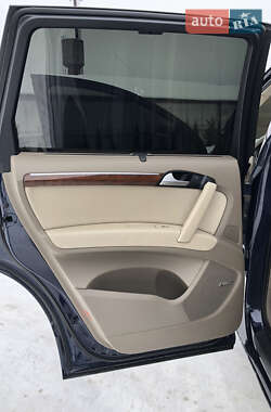 Внедорожник / Кроссовер Audi Q7 2014 в 