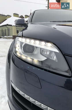 Внедорожник / Кроссовер Audi Q7 2014 в 