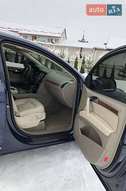 Внедорожник / Кроссовер Audi Q7 2014 в 