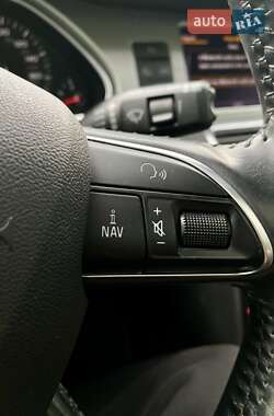 Внедорожник / Кроссовер Audi Q7 2015 в 