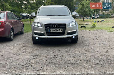 Позашляховик / Кросовер Audi Q7 2007 в Кам'янському
