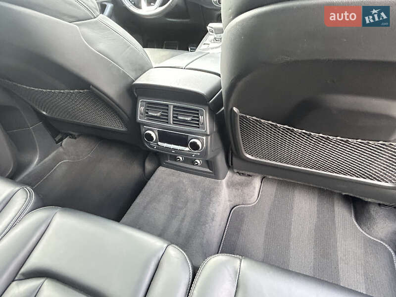 Позашляховик / Кросовер Audi Q7 2017 в Києві