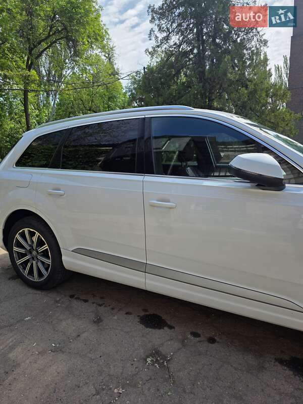 Внедорожник / Кроссовер Audi Q7 2017 в Кривом Роге фото 5 Внедорожник / Кроссовер Audi Q7 2017 в Кривом Роге