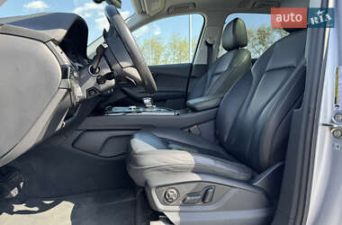 Внедорожник / Кроссовер Audi Q7 2019 в 