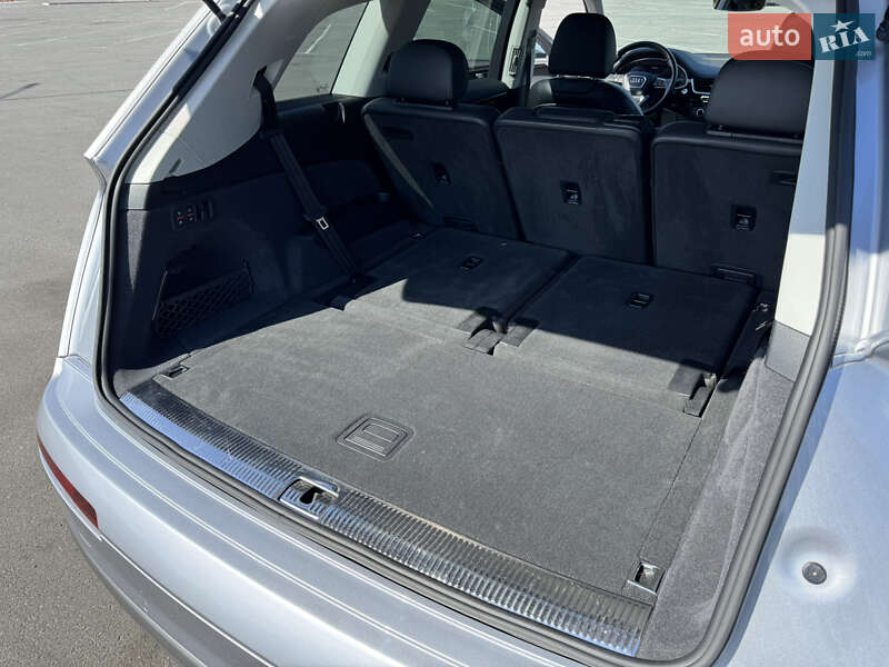 Внедорожник / Кроссовер Audi Q7 2019 в Днепре фото 34 Внедорожник / Кроссовер Audi Q7 2019 в Днепре