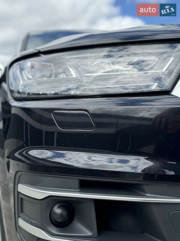 Внедорожник / Кроссовер Audi Q7 2017 в Львове
