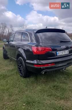 Внедорожник / Кроссовер Audi Q7 2015 в 