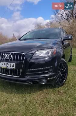 Внедорожник / Кроссовер Audi Q7 2015 в 