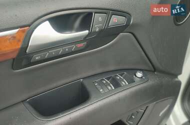 Позашляховик / Кросовер Audi Q7 2014 в 