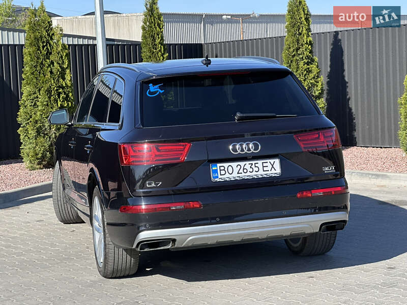 Внедорожник / Кроссовер Audi Q7 2018 в Тернополе