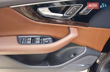 Позашляховик / Кросовер Audi Q7 2016 в 