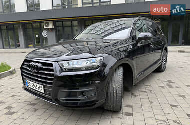 Внедорожник / Кроссовер Audi Q7 2016 в 