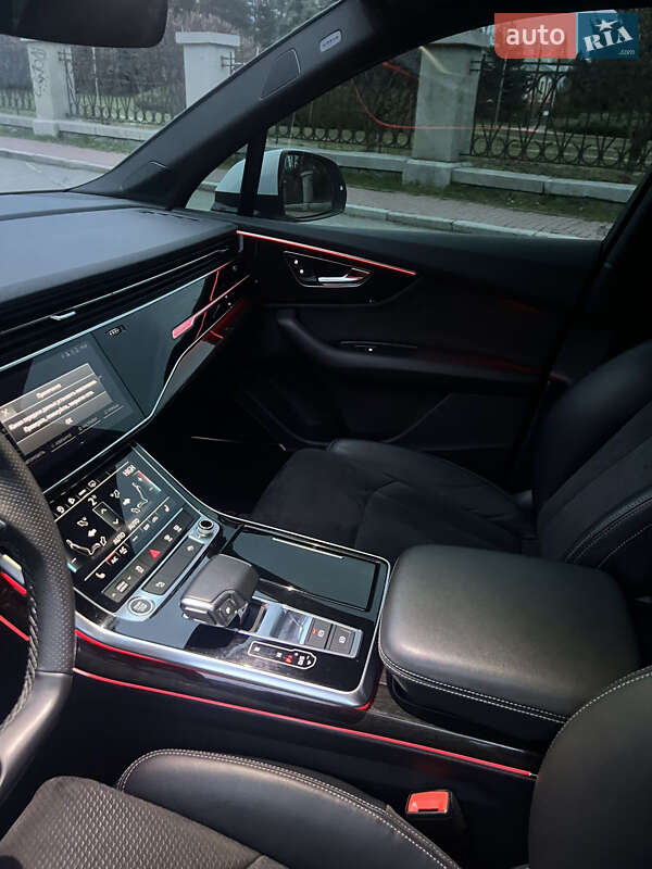 Внедорожник / Кроссовер Audi Q7 2021 в Умани