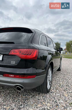 Внедорожник / Кроссовер Audi Q7 2012 в 