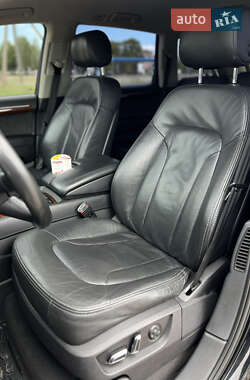 Внедорожник / Кроссовер Audi Q7 2012 в 