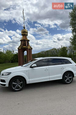 Внедорожник / Кроссовер Audi Q7 2012 в 