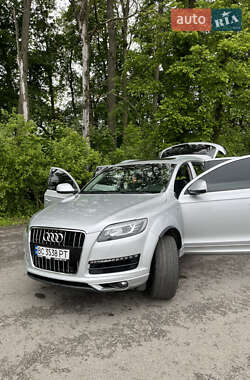 Внедорожник / Кроссовер Audi Q7 2015 в 