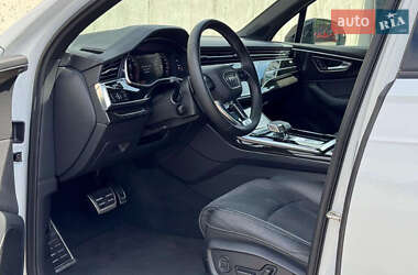 Внедорожник / Кроссовер Audi Q7 2022 в 