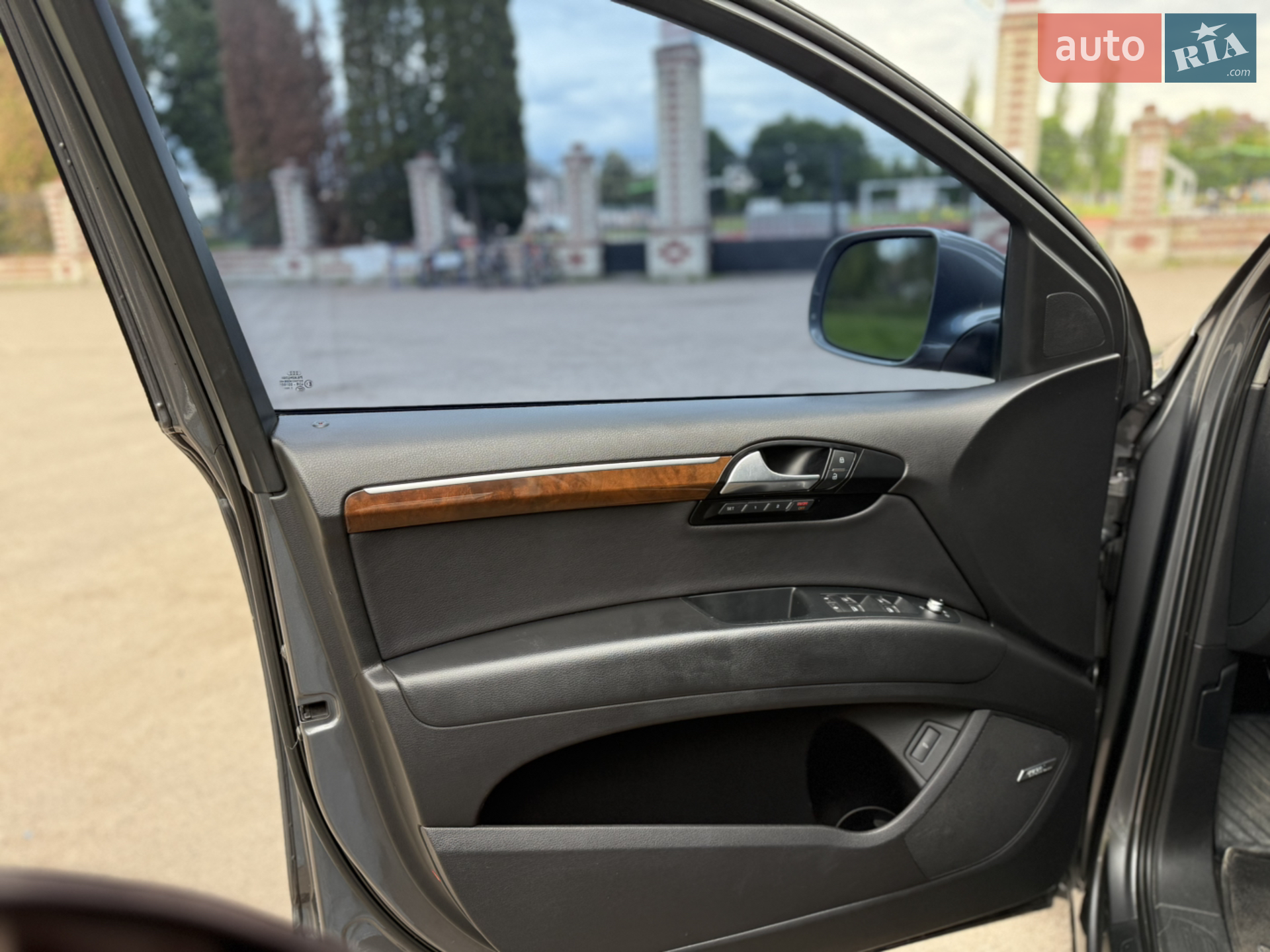 2011 Audi Q7 - мініатюра 23