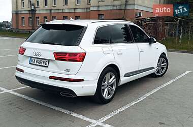 Внедорожник / Кроссовер Audi Q7 2017 в 