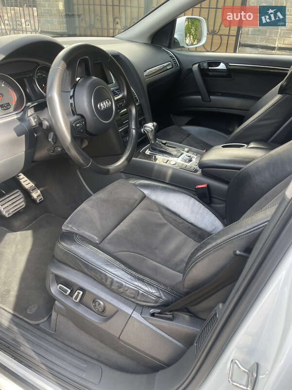 Внедорожник / Кроссовер Audi Q7 2012 в Одессе