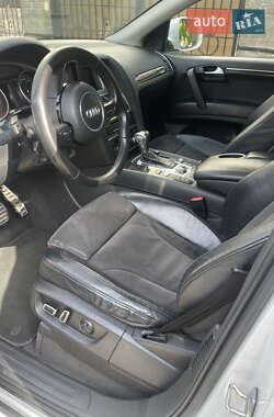 Внедорожник / Кроссовер Audi Q7 2012 в 