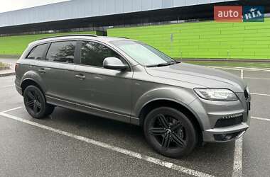 Внедорожник / Кроссовер Audi Q7 2015 в 