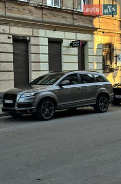 Внедорожник / Кроссовер Audi Q7 2013 в Шептицькому