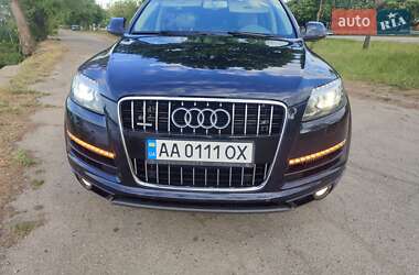 Внедорожник / Кроссовер Audi Q7 2010 в 