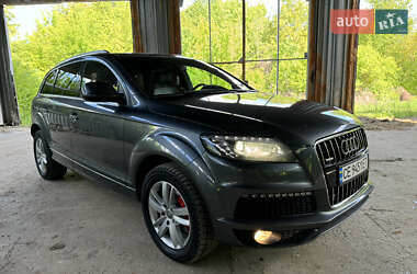 Внедорожник / Кроссовер Audi Q7 2011 в 