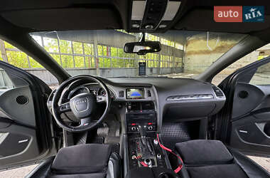 Внедорожник / Кроссовер Audi Q7 2011 в 