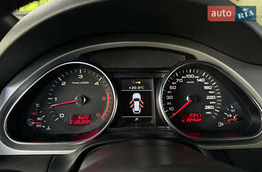 Внедорожник / Кроссовер Audi Q7 2011 в 