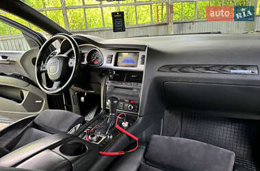 Внедорожник / Кроссовер Audi Q7 2011 в 