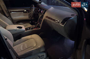Внедорожник / Кроссовер Audi Q7 2011 в 