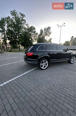 Позашляховик / Кросовер Audi Q7 2014 в 
