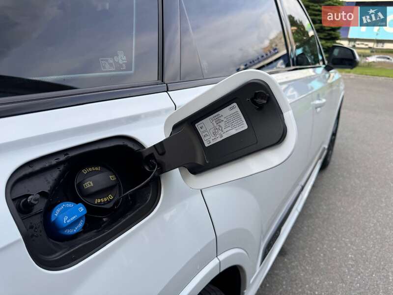 Внедорожник / Кроссовер Audi Q7 2023 в Киеве