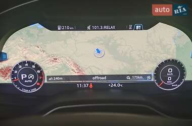 Позашляховик / Кросовер Audi Q7 2017 в 
